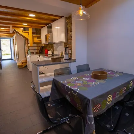 Casa Alameda 23 De Casas Figueiras En Ria Eo-ribadeo